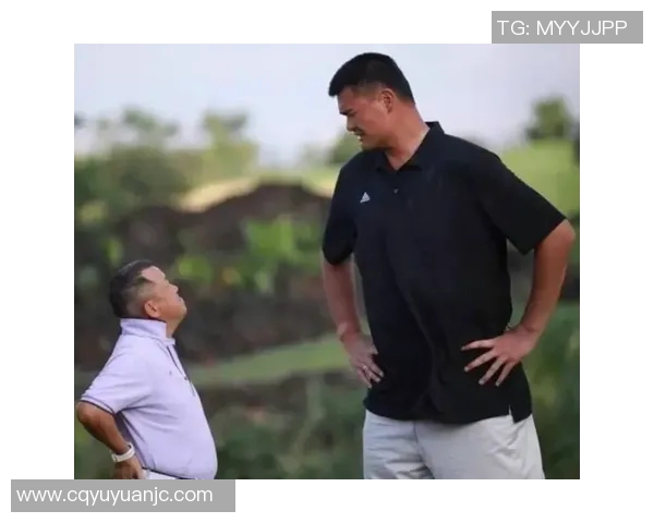 萧亚轩与姚明鞋款合作引发时尚热潮引领潮流新风尚 萧亚轩与姚明鞋款合作引发时尚热潮引领潮流新风尚