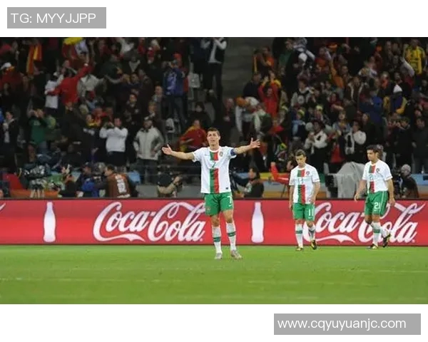 足球明星精彩进球瞬间高清图集尽显球场魅力与技术之美 足球明星精彩进球瞬间高清图集尽显球场魅力与技术之美