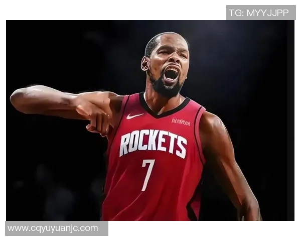 篮球明星战胜伤病重返赛场展现不屈精神与顽强斗志